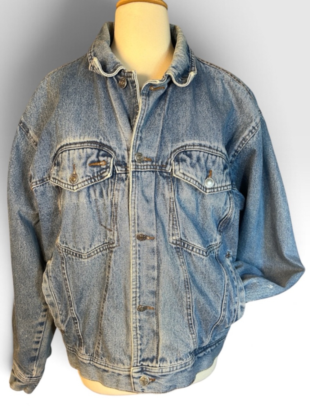 Vintage Todays News denim trucker jacket medium wash soft jersey lining sz Large
